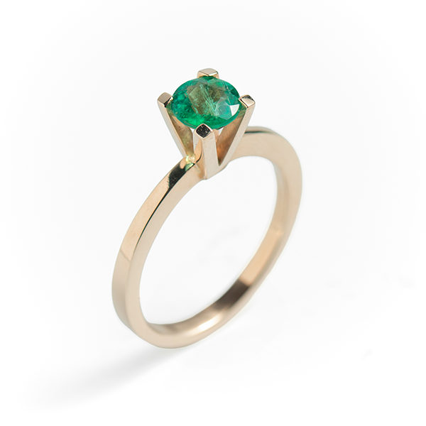 Anel Solitário Esmeralda em Ouro Branco