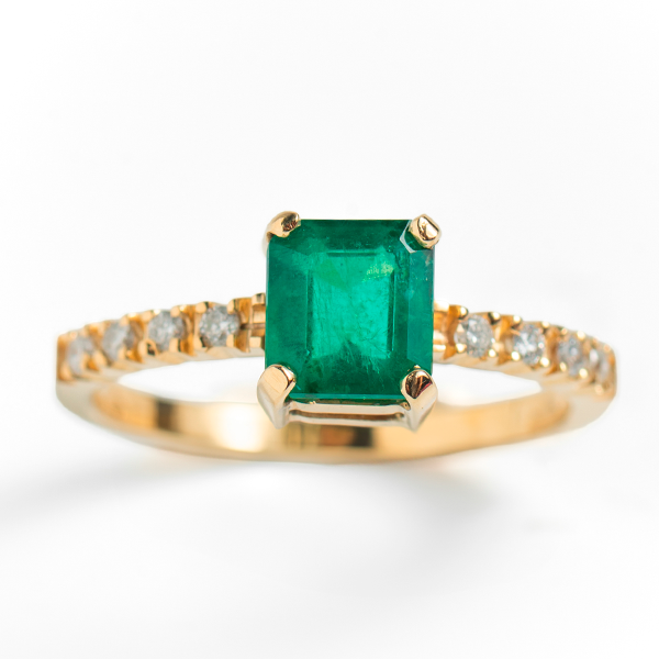 Anel de Esmeralda e Diamantes Ouro 18k